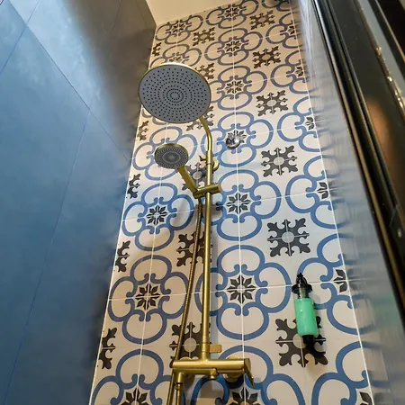 Davila Peixinho 204 3*